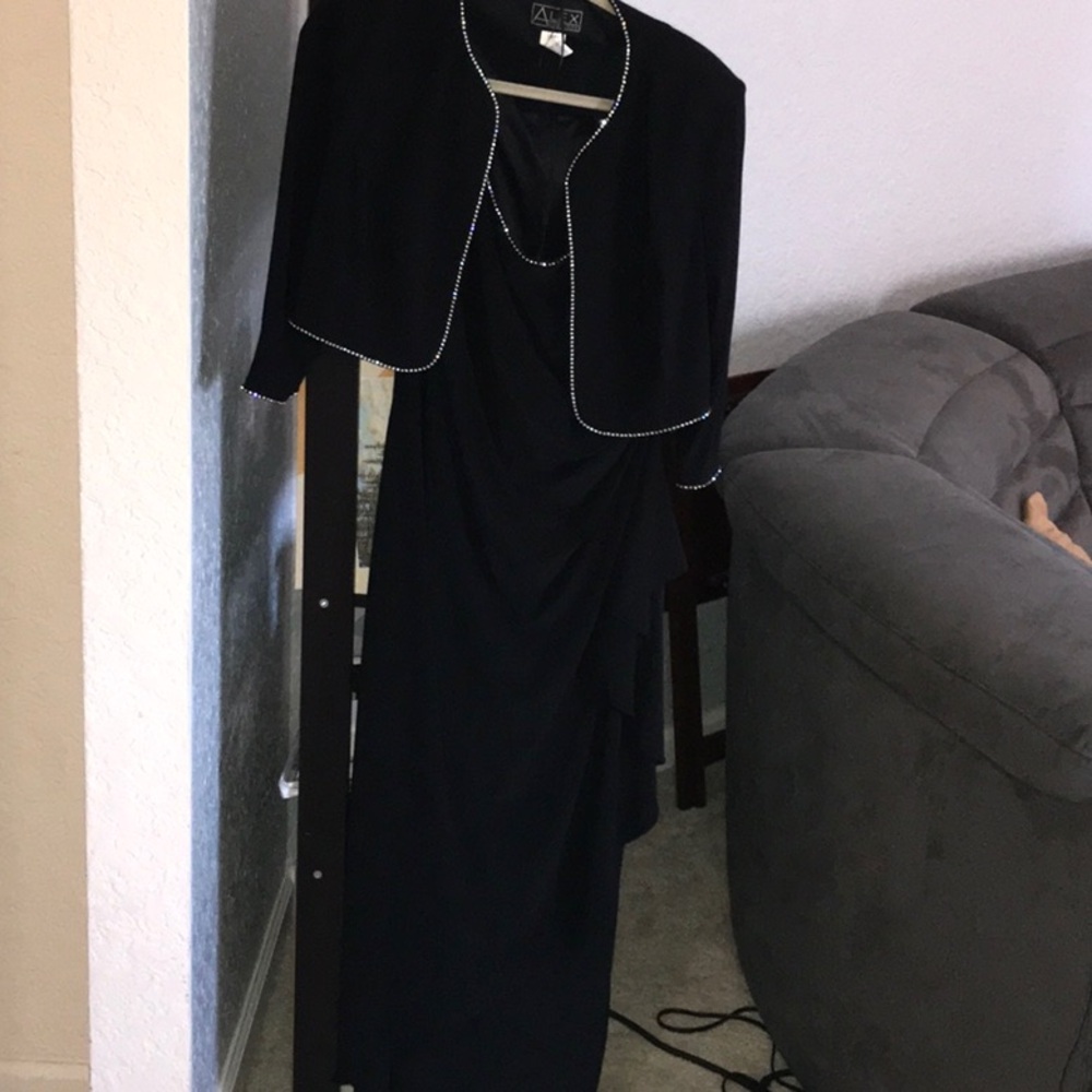 Alex Evenings Black Long Sleeve Dress with Jacket